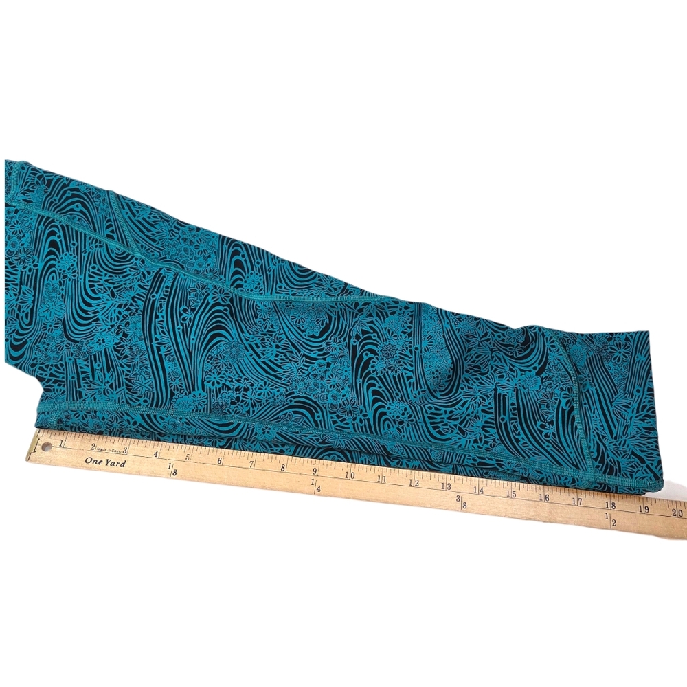 Lululemon In Movement Crop Leggings Womens 6 Everlux 19 Kitakami Green Black - Picture 13 of 13
